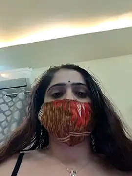 shreya1765 online show from February 2026 02:50:01 PM