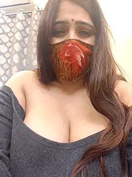 shreya1765 online show from December 2025 04:41:02 PM