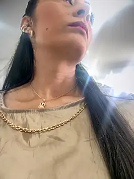 BELLA--26 online show from November 2025 12:49:01 PM