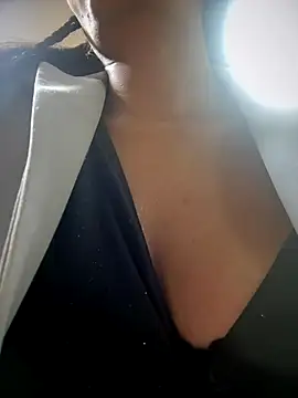 BELLA--26 online show from October 2025 01:58:02 PM