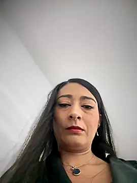 BELLA--26 online show from November 2025 01:38:01 PM