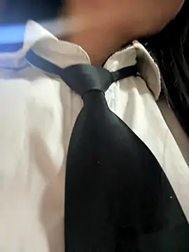 BELLA--26 online show from September 2025 02:01:01 PM