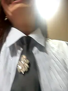 BELLA--26 online show from October 2025 01:52:01 PM