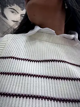 BELLA--26 online show from December 2025 01:57:01 PM