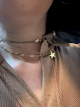 BELLA--26 online show from September 2025 02:12:01 PM