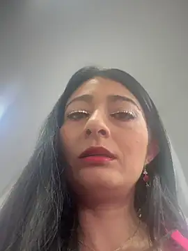 BELLA--26 online show from November 2025 01:37:02 PM