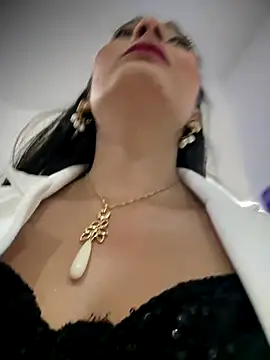 BELLA--26 online show from December 2025 01:49:02 PM