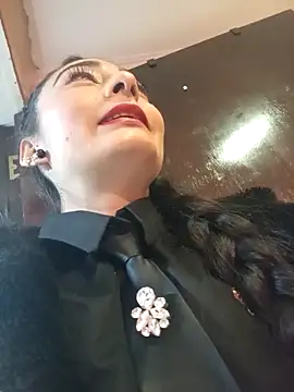 BELLA--26 online show from March 2025 02:57:01 PM