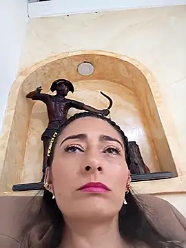 BELLA--26 online show from March 2025 08:08:01 PM