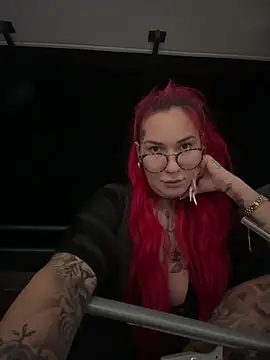 Mia-Fuchs online show from September 2025 02:17:02 AM