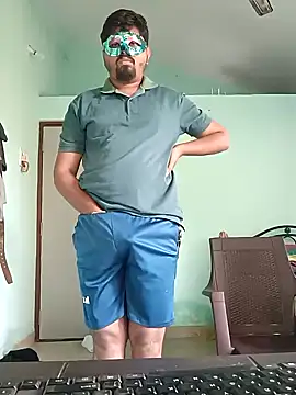 Snapshot of Desi_Heat chatting on February 2025 06:36:02 AM Desi Heat online show from February 2025 06:36:02 AM