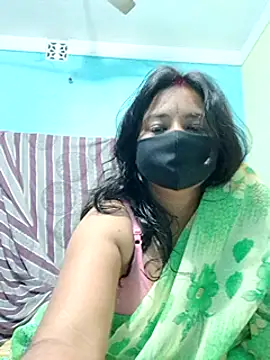 Snapshot of _MilkyBar chatting on January 2025 08:00:01 PM MilkyBar online show from January 2025 08:00:01 PM