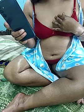 Snapshot of _MilkyBar chatting on October 2025 06:41:02 PM MilkyBar online show from October 2025 06:41:02 PM