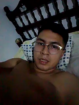 Snapshot of RODRI_POLLADURA chatting on October 2025 12:43:01 AM RODRI POLLADURA online show from October 2025 12:43:01 AM