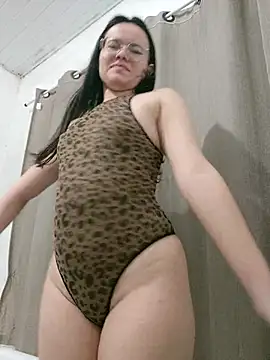 camillebr online show from October 2025 11:39:01 PM