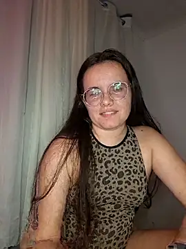 camillebr online show from May 2026 12:48:01 AM