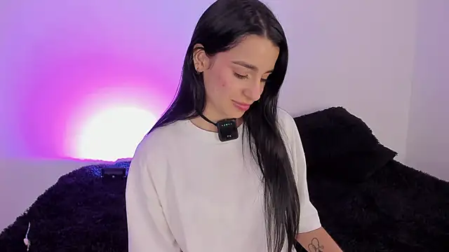 Snapshot of Laurensmith9 chatting on November 2025 08:24:02 PM Laurensmith9 online show from November 2025 08:24:02 PM