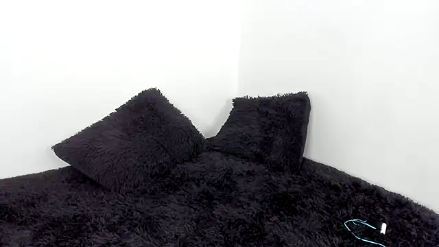 Snapshot of Laurensmith9 chatting on October 2025 12:39:02 PM Laurensmith9 online show from October 2025 12:39:02 PM