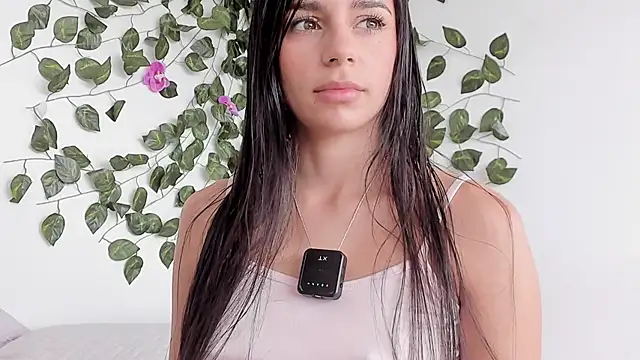 Snapshot of Laurensmith9 chatting on April 2026 02:21:01 PM Laurensmith9 online show from April 2026 02:21:01 PM