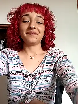 Snapshot of NickiYoung chatting on June 2026 05:52:01 PM NickiYoung online show from June 2026 05:52:01 PM