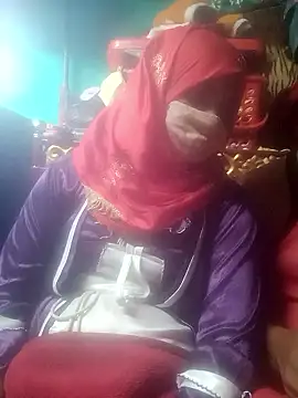 YourHotRandi online show from January 2026 04:57:01 PM