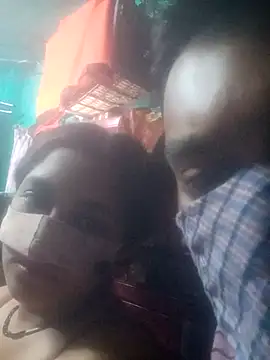 YourHotRandi online show from April 2026 07:20:02 PM