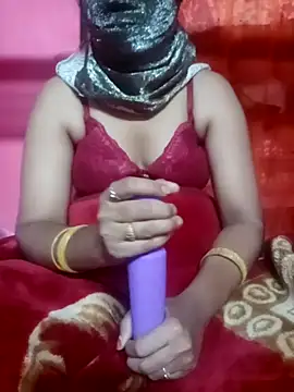 YourHotRandi online show from October 2025 06:41:01 PM