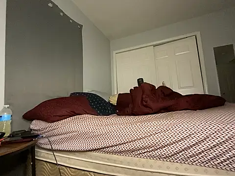 Yoshibaby2670 online show from March 2025 11:54:01 AM