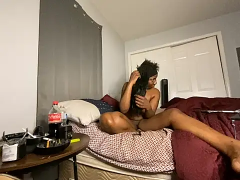 Yoshibaby2670 online show from March 2025 07:42:02 AM