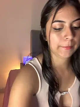 Julii- online show from February 2025 04:15:01 PM