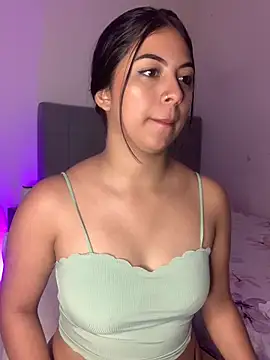 Julii- online show from February 2025 12:11:01 PM