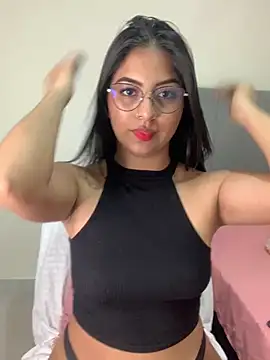 Julii- online show from January 2025 11:48:01 PM