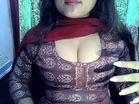 Snapshot of SIYA_MAVI chatting on June 2026 08:21:01 AM SIYA MAVI online show from June 2026 08:21:01 AM