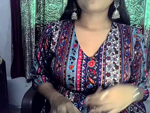 Snapshot of SIYA_MAVI chatting on November 2025 04:16:01 AM SIYA MAVI online show from November 2025 04:16:01 AM