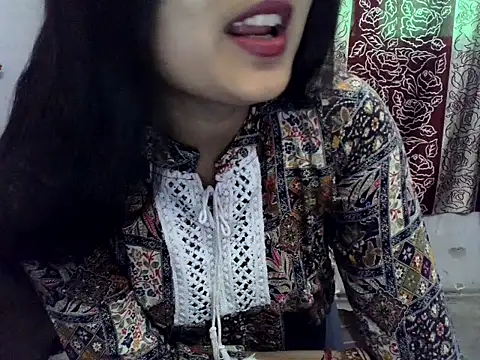 SIYA MAVI online show from February 2026 04:47:02 AM