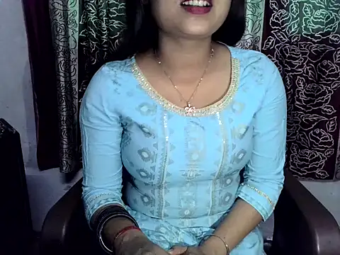 SIYA MAVI online show from February 2026 03:29:01 AM