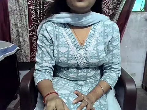 SIYA MAVI online show from May 2026 01:55:01 AM