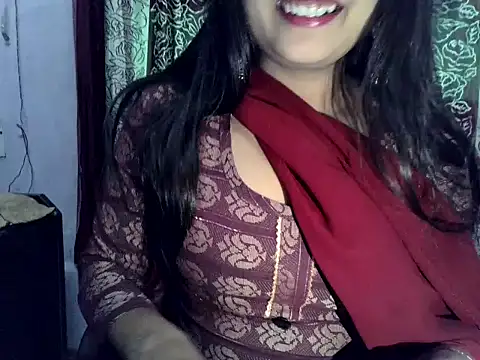 Snapshot of SIYA_MAVI chatting on November 2025 03:40:02 AM SIYA MAVI online show from November 2025 03:40:02 AM