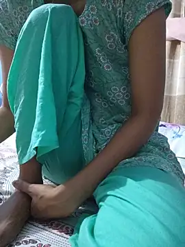 Snapshot of 124pakhi chatting on June 2026 07:19:02 AM 124pakhi online show from June 2026 07:19:02 AM
