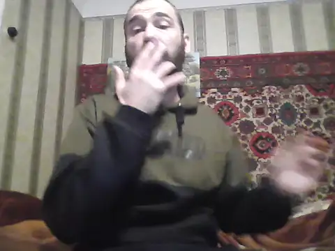 AlferezzSolvajo online show from October 2025 06:36:02 AM