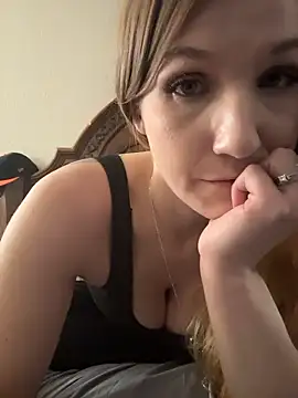 Snapshot of Kitty_DaCocks chatting on January 2026 11:20:01 PM Kitty DaCocks online show from January 2026 11:20:01 PM