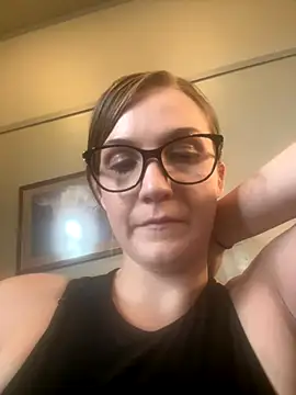 Snapshot of Kitty_DaCocks chatting on October 2025 08:45:01 PM Kitty DaCocks online show from October 2025 08:45:01 PM