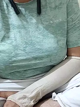 mallupriyapriya online show from March 2026 10:21:01 PM