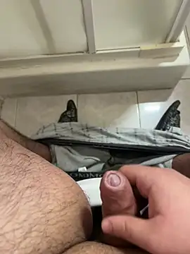 Snapshot of Franco2144 chatting on March 2025 02:23:02 PM Franco2144 online show from March 2025 02:23:02 PM