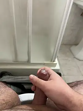 Snapshot of Franco2144 chatting on February 2025 06:23:01 PM Franco2144 online show from February 2025 06:23:01 PM