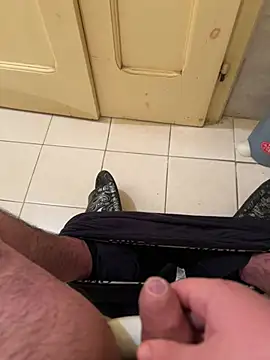 Snapshot of Franco2144 chatting on January 2025 07:46:01 PM Franco2144 online show from January 2025 07:46:01 PM