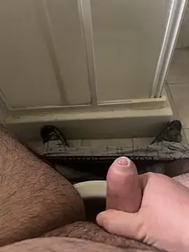 Snapshot of Franco2144 chatting on January 2025 01:28:01 PM Franco2144 online show from January 2025 01:28:01 PM