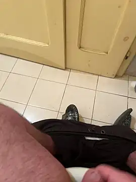 Snapshot of Franco2144 chatting on January 2025 10:34:01 PM Franco2144 online show from January 2025 10:34:01 PM