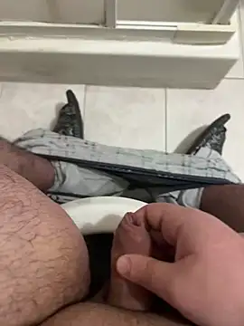 Snapshot of Franco2144 chatting on February 2025 02:31:01 AM Franco2144 online show from February 2025 02:31:01 AM