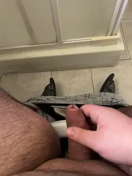 Snapshot of Franco2144 chatting on March 2025 02:01:02 PM Franco2144 online show from March 2025 02:01:02 PM